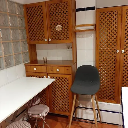 Amplio Y Moderno Apartamento En * Valladolid