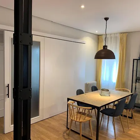 아파트 Amplio Y Moderno En *